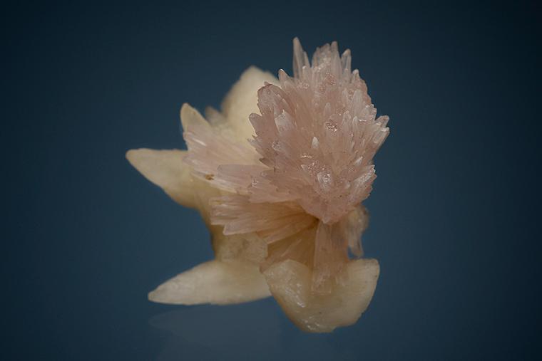STRONTIANITE with CALCITE